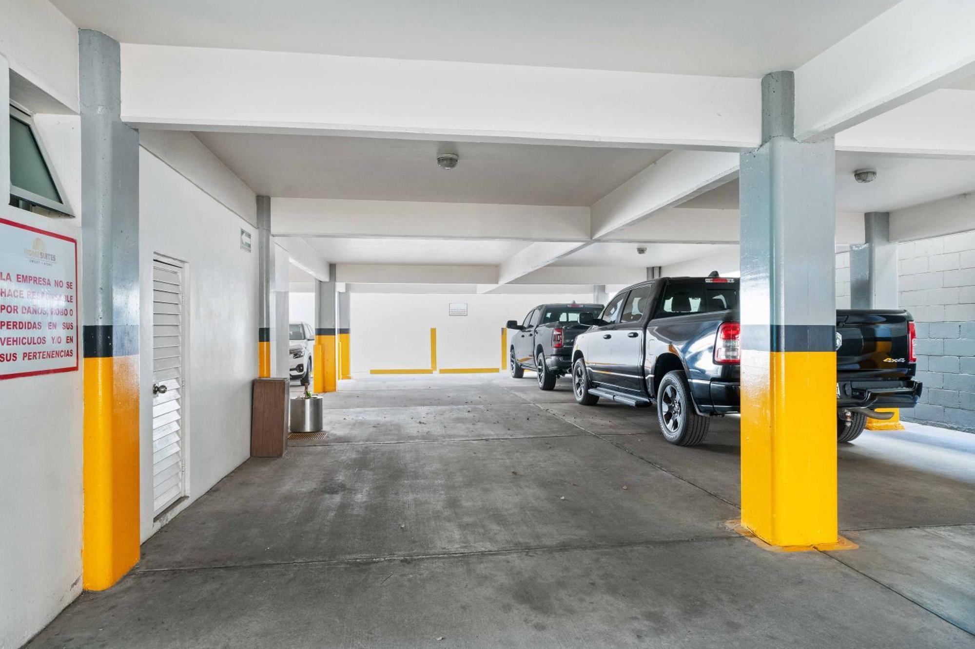 Homesuites Zaragoza Culiacán Zewnętrze zdjęcie